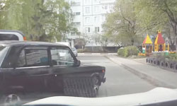 Слева не уступил