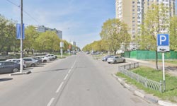 На парковке