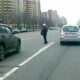 Пешеход на дороге